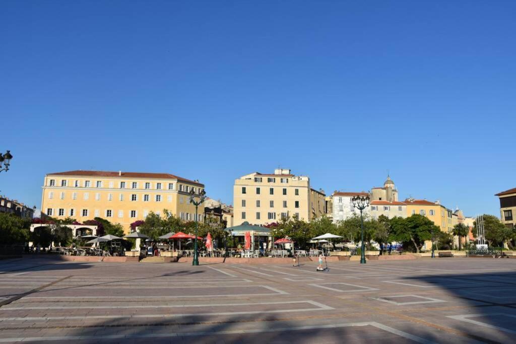 Superbe Appartement En Plein Coeur D'Ajaccio Ajaccio  Exterior photo